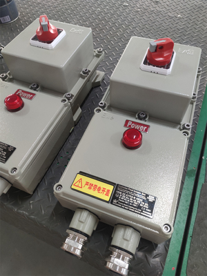 Lisolatore a prova di esplosione ATEX Box IP66 Anticorrosione Aluminio di qualità aerospaziale Per il montaggio a parete Ex D E Per il gas marino Ambiente petrolchimico