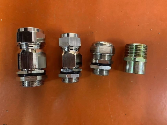 ATEX / Ex Proof Cable Gland con superficie argento per cavi da 6 a 12 mm