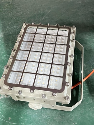 Proiettore LED antideflagrante ATEX/IECEx impermeabile per aree pericolose – Illuminazione industriale 50W / 150W / 200W