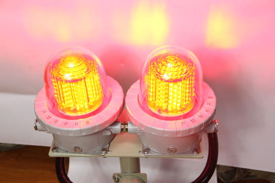 Tempo di avvio di emergenza inferiore a 3 secondi Indicatori luminosi antideflagranti con corrente di standby inferiore a 50 mA Ideali per applicazioni industriali