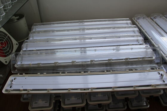 BYS IP66 2*18W Luce lineare industriale a prova di esplosione Illuminazione lineare a LED