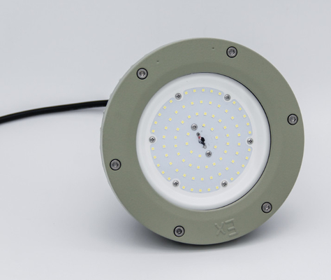 Illuminazione a prova di esplosione a LED con tensione di ingresso AC/DC Flusso luminoso 3600lm E vasca a LED