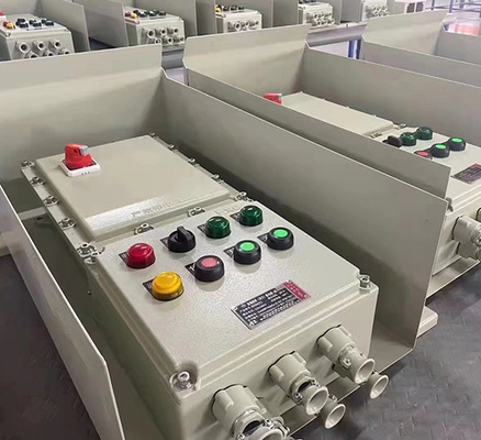 IP65 ≤225A Tensione Pannello di controllo a prova di esplosione in lega di alluminio per aree pericolose all'aperto/industriali