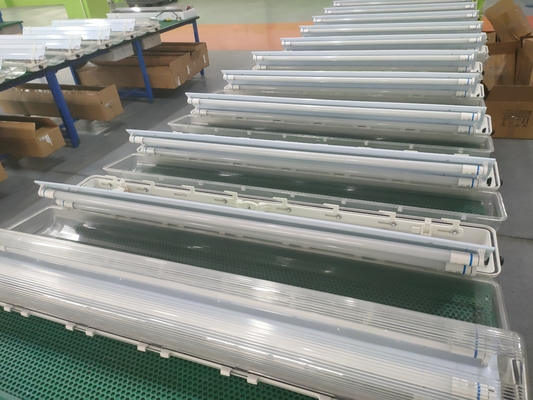 IP66 2*18W 100lm/w Luce a LED a prova di esplosione per la zona 1 2 Zona 21 22