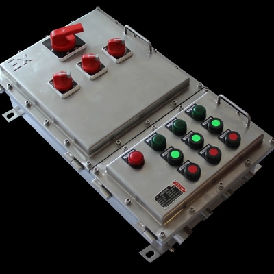 Scatola di distribuzione luci antideflagrante serie CXM – Ex d e IIC, protezione IP66, alloggiamento in alluminio resistente per zone industriali pericolose