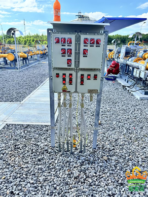 Pannello di controllo a prova di esplosione con certificazione ATEX CNEX per cantieri navali di raffinerie chimiche