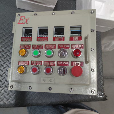 ATEX CNEX classificato Ex d Panello a prova di fiamma Casella di contenimento IP66 WF2 per aree pericolose con ingresso di cavo personalizzato 295Vac