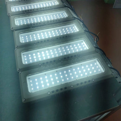 Illuminazione a LED ignifuga Ex d con potenza nominale 50-90W IP66 WF2 soffitto/pendente/montaggio a flange