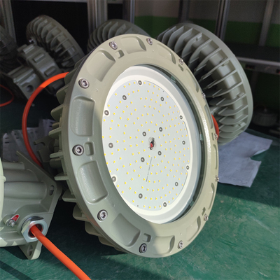 ATEX Sicurezza a prova di esposizione LED Illuminazione a baia alta impermeabile IECEx RoHS certificato per l'industria chimica pericolosa 3500lm 170W