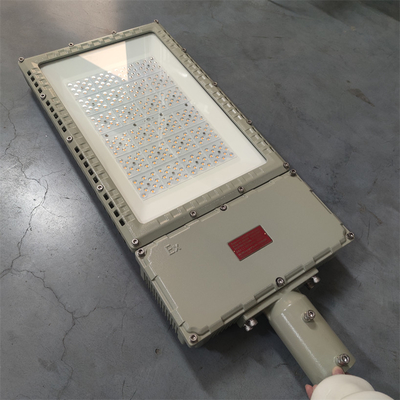 L'illuminazione a prova di esplosione IP66