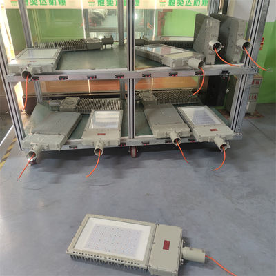 Pannello solare a prova di esplosione ad alta luminosità impermeabile 120W Led Solar Street Light 130Lm/w Lampada esterno a prova di esplosione