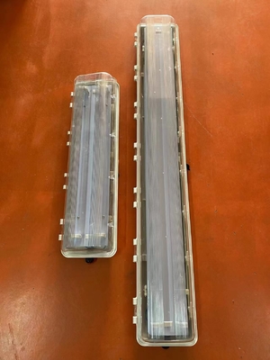 2*18w/2*36w Lumi fluorescenti a prova d'esplosione GRP interamente in plastica per applicazioni industriali