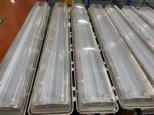 Risparmio energetico duraturo Luce fluorescente ignifuga certificata ATEX e IECEx.