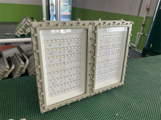 Lumiera a LED a prova d'esplosione ad alto CRI Ra≥80 per la zona del gas e dell'olio1