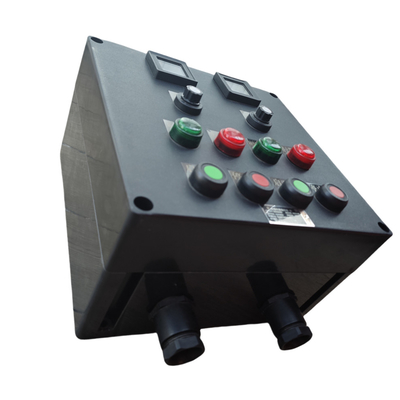 Stazione di controllo a prova di esplosione 220V ATEX omologata GRP Anti-corruzione IP66 WF2 Montaggio verticale sospeso per l'ambiente pericoloso Zona1 Zona2