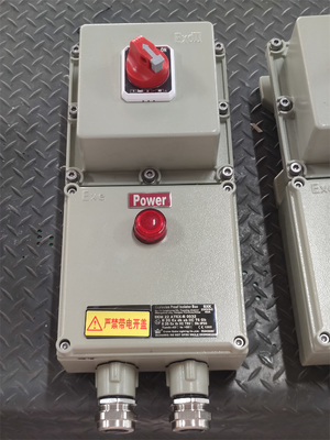 Lisolatore a prova di esplosione ATEX Box IP66 Anticorrosione Aluminio di qualità aerospaziale Per il montaggio a parete Ex D E Per il gas marino Ambiente petrolchimico