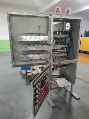 AC110/ 220/ 380/ 460v Casella di armadietto ignifugo a prova di fiamma Aluminio di grado marino WF2 IP66 Per petrolio di gas marino Area chimica Zona1 Zona21