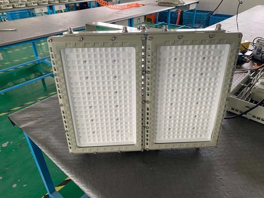 IP66 proiettore a LED con lampadine CREE a prova di fiamma in lega di alluminio WF2