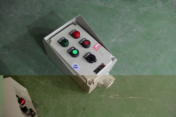 ATEX Stazione di controllo a prova di esplosione in alluminio/acciaio inossidabile 10A WF2