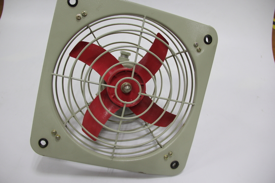 Ventilatore di scarico a prova di esplosione ATEX. Ventilazione efficiente a gas per zone pericolose.