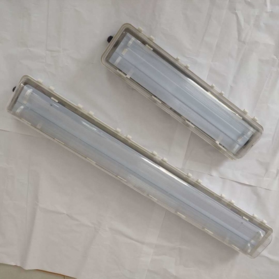 Luce lineare a LED antideflagrante certificata ATEX IECEx CNEX per Zona pericolosa 1 e Zona 2 – Illuminazione industriale impermeabile a risparmio energetico per ambienti petrolchimici