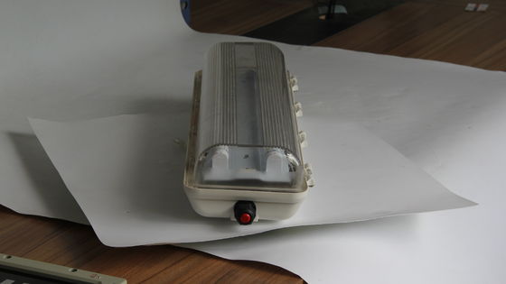 Per aree pericolose impianti chimici di petrolio e gas minieri impianti marini a prova di esplosione luce LED lineare di grado industriale IP66 illuminazione progettazione efficiente in termini energetici riduce Durable 0,6/1,2m ATEX/IECEx/CNEX