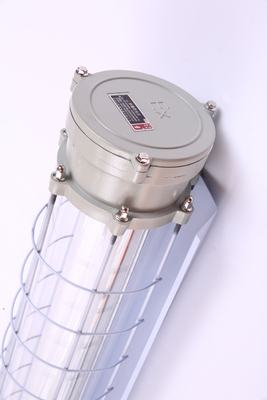 Per ambienti umidi Zona 21 e 22 Resistente alla corrosione Ex Db Eb IIC T6 Gb, Ex Tb IIIC T80°C Db Durable ATEX Explosion proof Lampada lineare a LED 100lm/w IP66