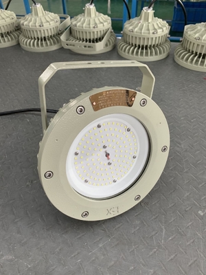 Lampada LED industriale antideflagrante per capannoni industriali, IP66 impermeabile, 100W-200W, con certificazione ATEX CNEX per applicazioni in zone pericolose 1 e 2
