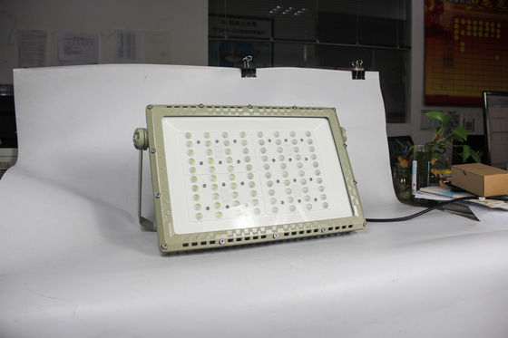 ATEX/IECEx Certified 250W Explosion Proof LED Street Light. Illuminazione esterna per aree pericolose