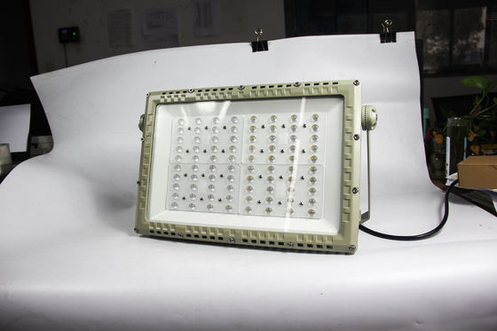 ATEX/IECEx Certified 250W Explosion Proof LED Street Light. Illuminazione esterna per aree pericolose