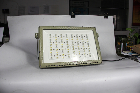 Lampada stradale a LED antideflagrante ATEX da 250 W | Illuminazione a lunga durata certificata IECEx per industrie pericolose