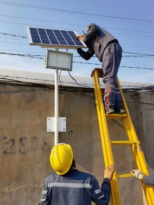 Soluzione di illuminazione industriale: fari spot antideflagranti Davis Cell con CCT Ra ≥80 e alluminio pressofuso