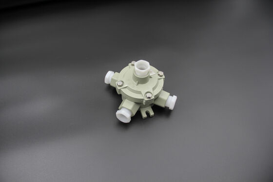 Fabbricazione di dispositivi per il controllo delle emissioni di gas di scarico