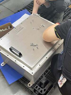 Scatola di giunzione antideflagrante personalizzata con materiale SS304 e 316, ingresso cavi G3/4 per Oil&Gas