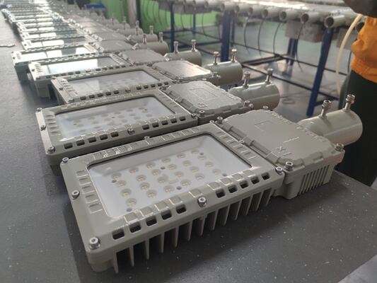 ATEX IECEx Zona 1 e 2 omologato 50-240W Lampade a LED per alluvioni per luoghi pericolosi, IP66, 140lm/W, garanzia di 5 anni