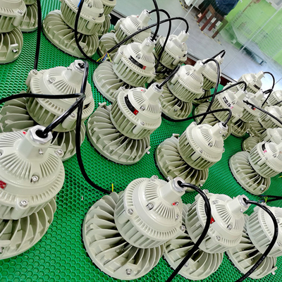 IP66 LED all'aperto luce a prova di esplosione alta baia certificata per aree di lavoro pericolose miniera di carbone gas naturale olio risparmio energetico durevole