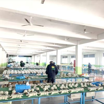 Proiettore High Bay Antideflagrante con Montaggio a Flangia, Certificato ATEX IECEx RoHS per Aree Pericolose